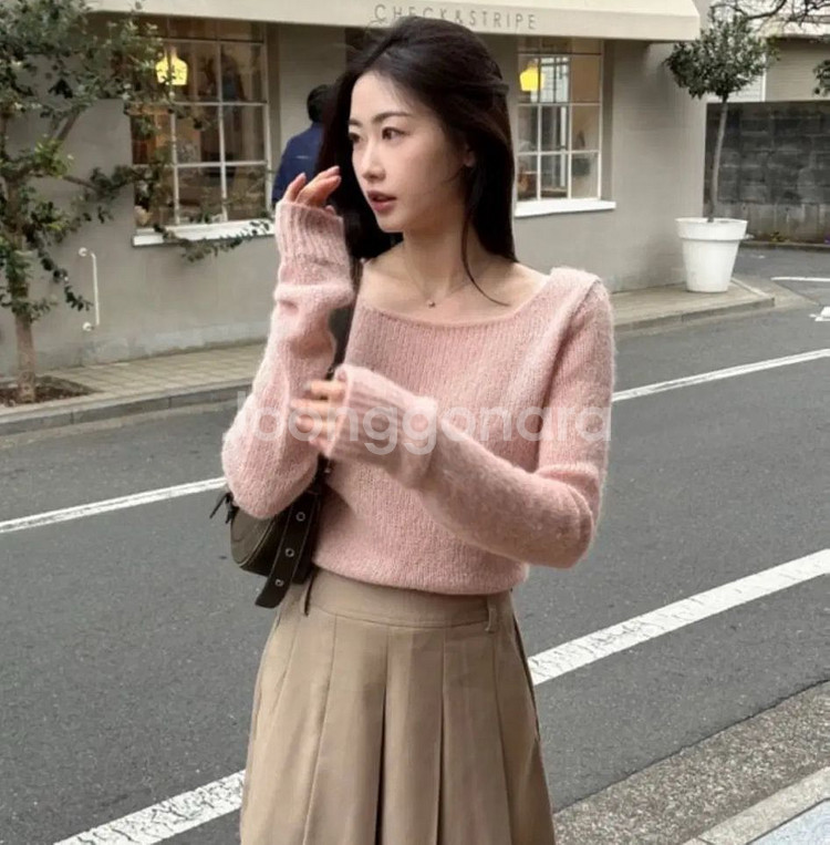 [새상품] 아카이브제이투유 블러쉬 니트 핑크--0