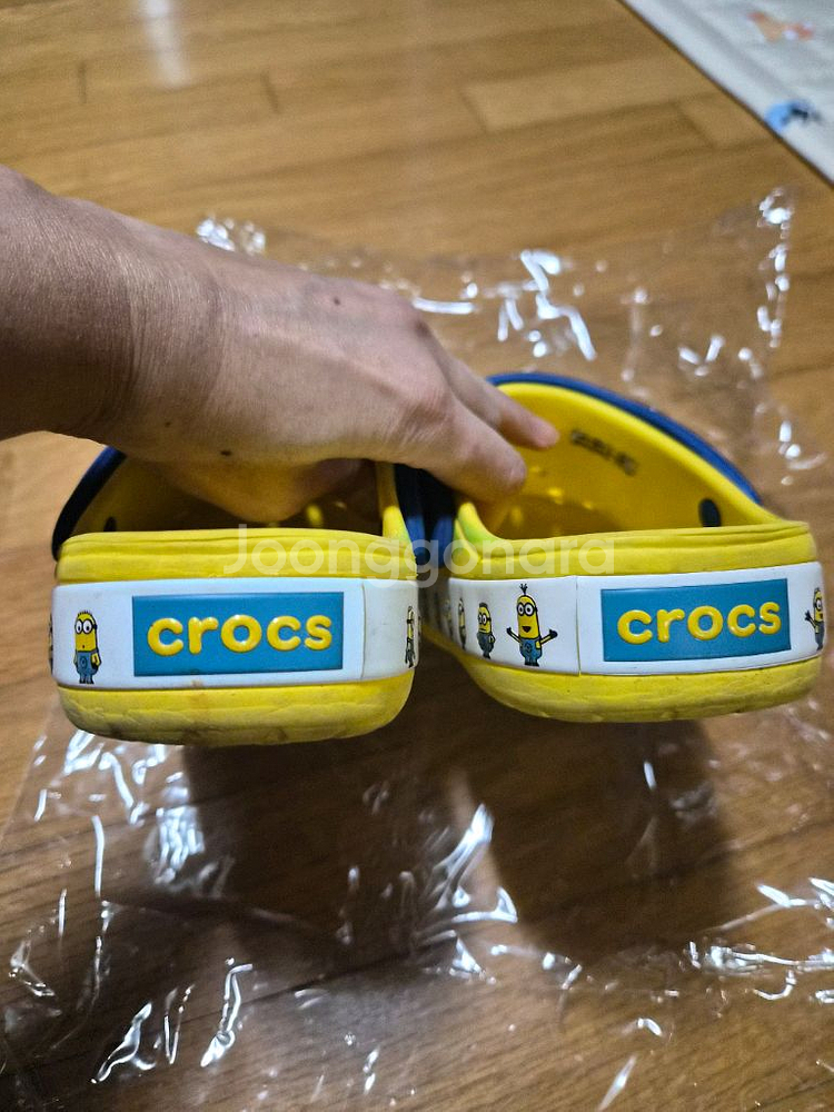 크록스 J3 새상품,J2,J1사이즈 판매합니다--3