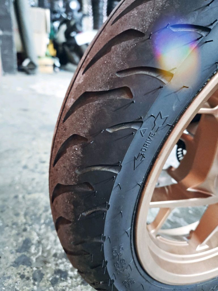 XMAX300CC/ 24년식/ 8321KM/ 무광블랙/ 중고오토바이 이미지