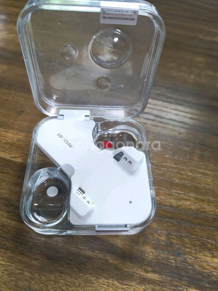 낫싱이어2 본체만 충전기--2