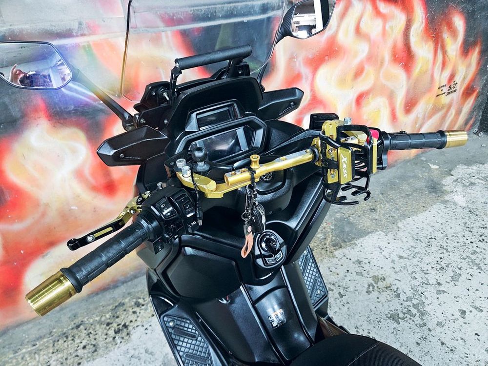 XMAX300CC/ 24년식/ 67150KM/ 무광블랙/ 알박스/ 중고오토바이 이미지