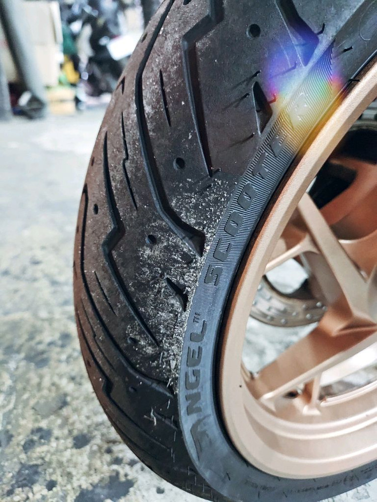 XMAX300CC/ 24년식/ 67150KM/ 무광블랙/ 알박스/ 중고오토바이 이미지