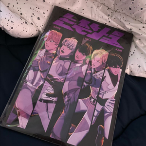 플레이브 논중화물 2탄, 2주년 팝업 로고 뱃지 일괄