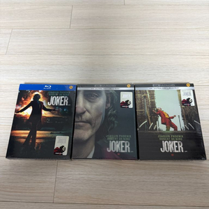 조커 풀슬립 렌티큘러 스틸북 한정판 3종 미개봉 팝니다.