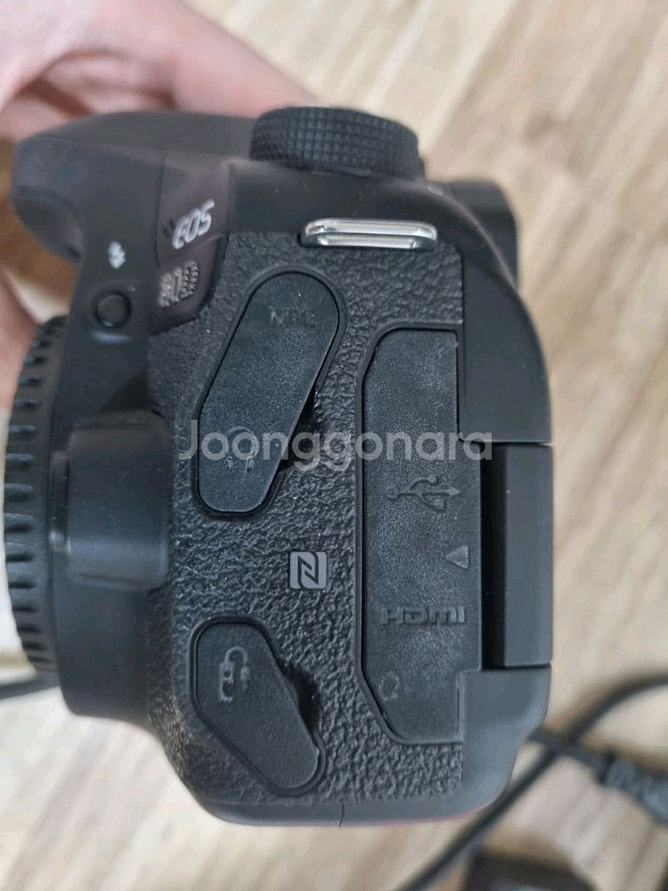 [개봉 제품] 캐논 EOS 80D + EF-S 18-55mm F3.5-5.6 IS STM 표준 줌렌즈 + 추가 구성--3