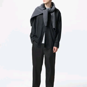 유니클로 와이드 테이퍼드 진 09블랙 S사이즈 새제품