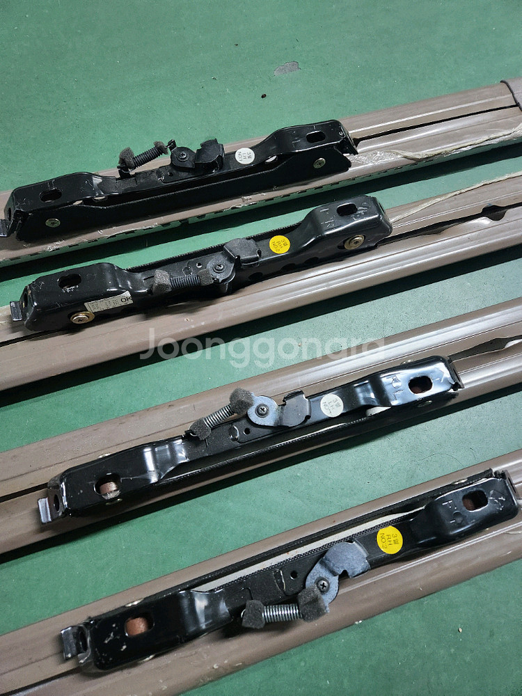 올뉴/더뉴 카니발 3열 연장레일--1