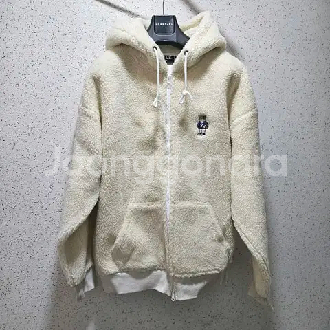 M) YALE 예일 아이보리 뽀글이 후드집업 보아 웜업 플리스 파카--0