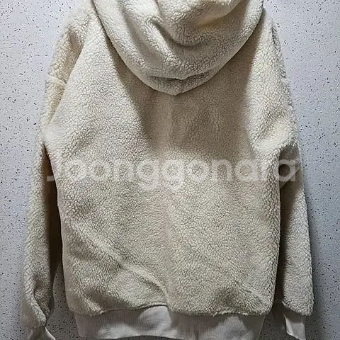 M) YALE 예일 아이보리 뽀글이 후드집업 보아 웜업 플리스 파카--8