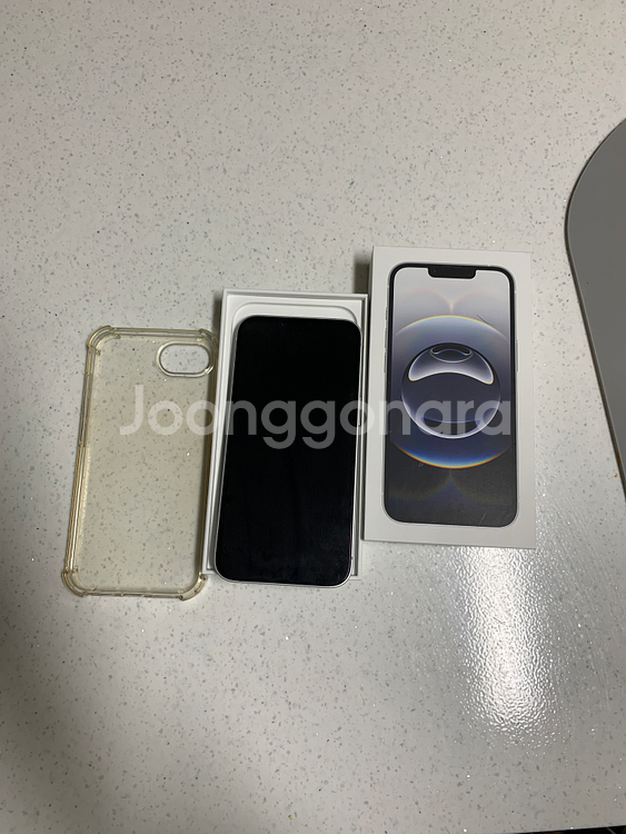 아이폰 16e 256기가--1