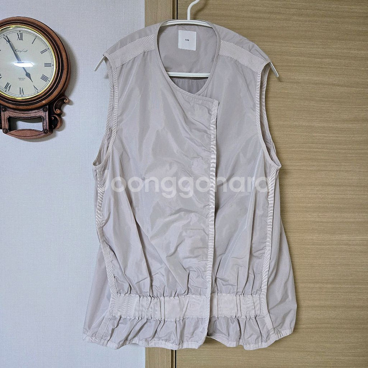 구호(KUHO) 여성 경량 조끼--0