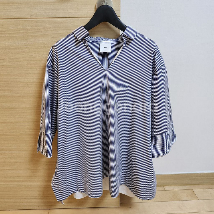 구호(KUHO) 스트라이프 줄무늬 반팔 블라우스--0