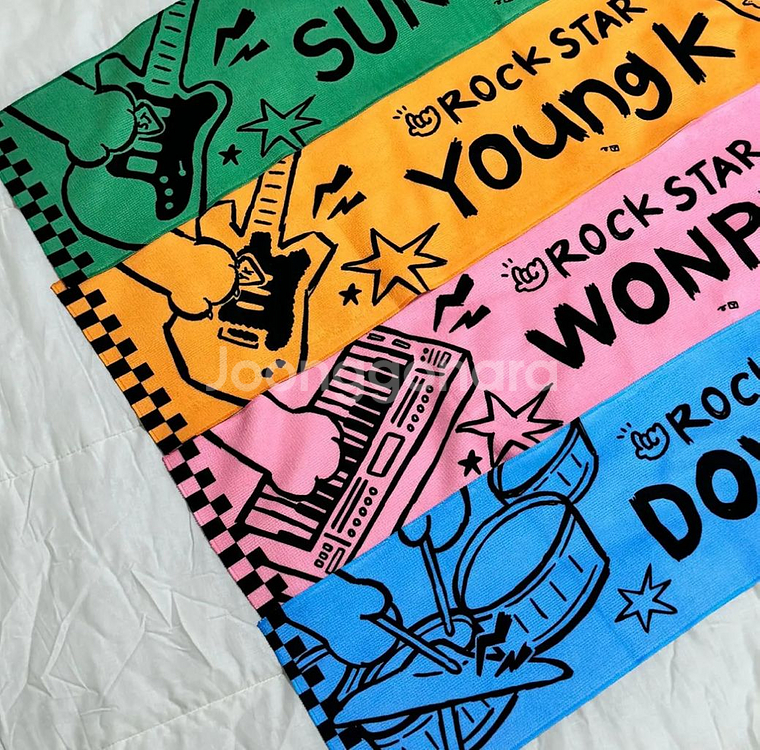 데이식스 타올 슬로건(원필,도운)--1