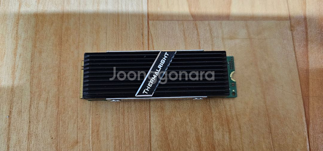 삼성 MZVLB1T0HBLR 1TB NVMe 방열판포함--0