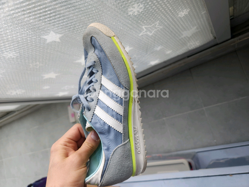 아디다스 SL72 빈티지 스니커즈 235--0