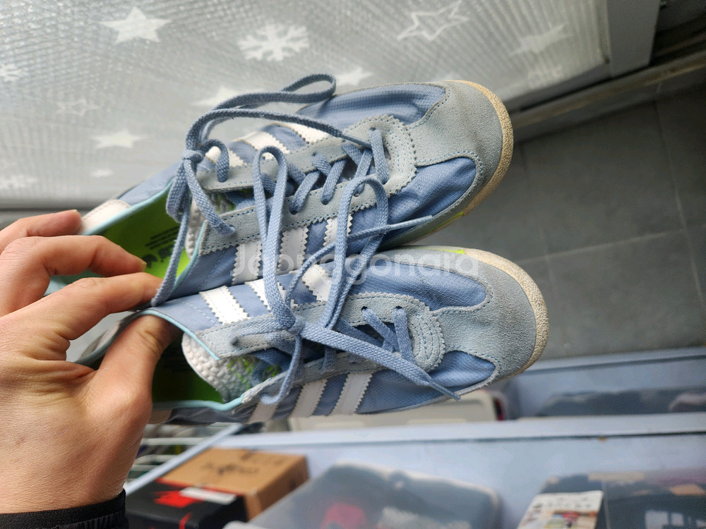 아디다스 SL72 빈티지 스니커즈 235--1