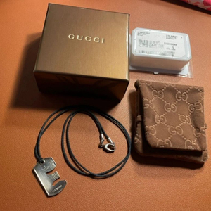 구찌 별자리 목걸이 쌍둥이자리