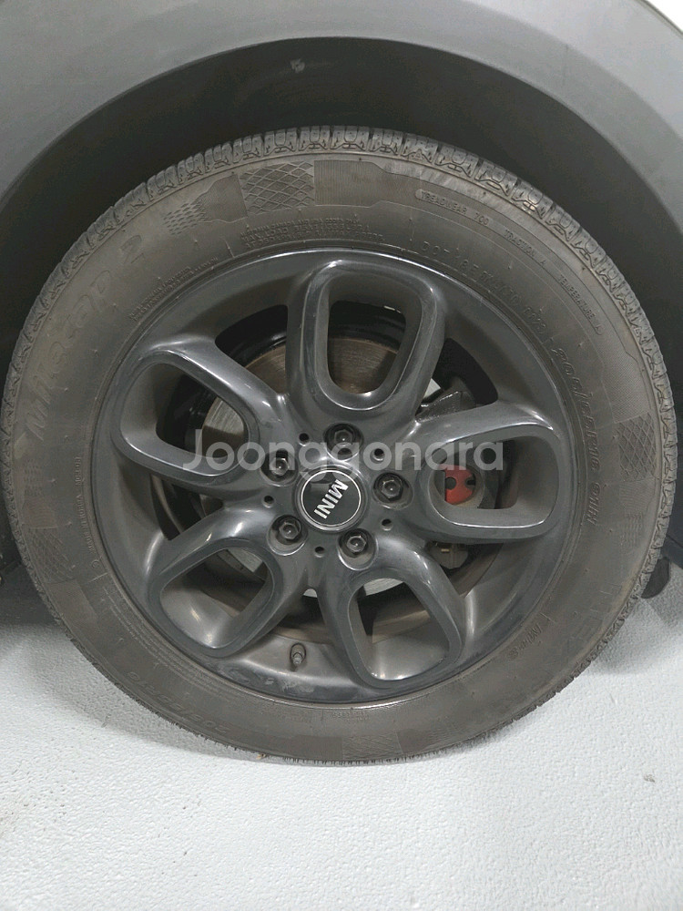 미니쿠퍼 F55 순정휠 꽃빵휠--1