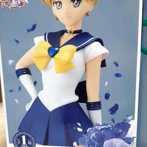 애니메이션 캐릭터 피규어