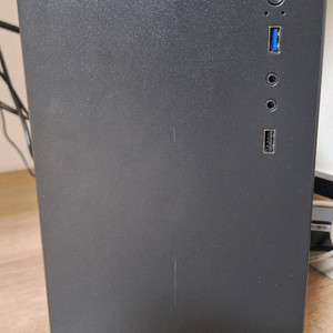 가정용 데스크탑 컴퓨터 판매합니다.