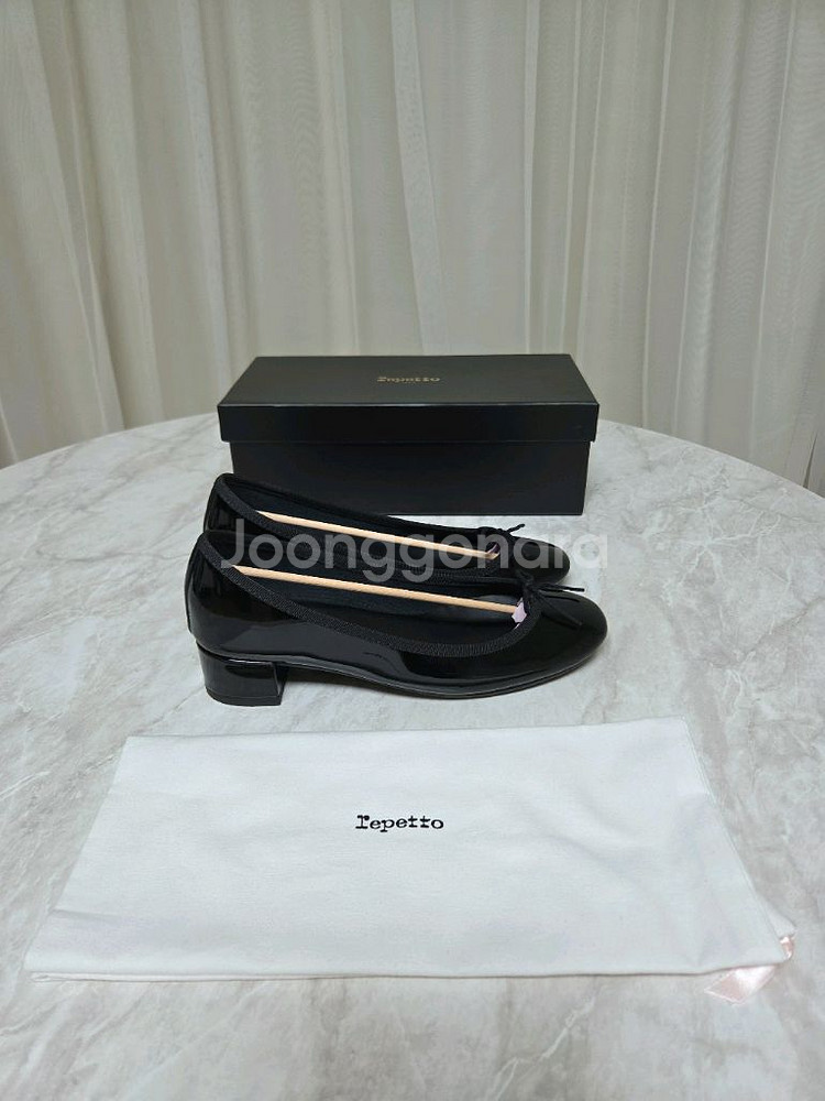 정품 레페토 까미유 곰므37 풀박스 거의새거 팝니다.--3