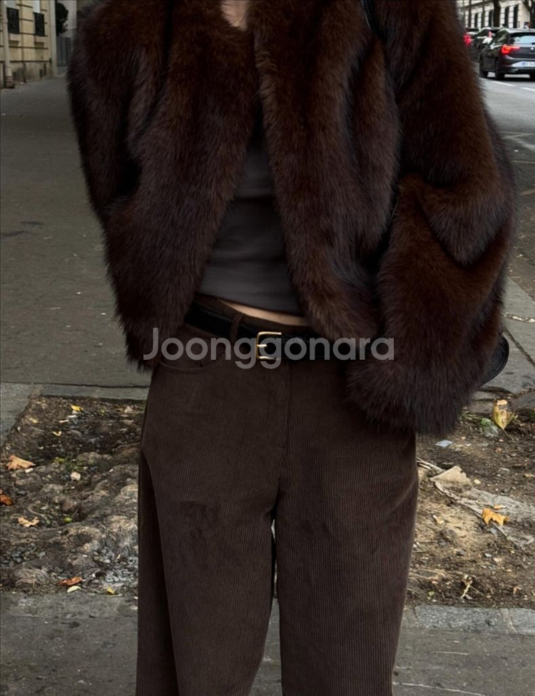 아웃핏 아루드 마크들리 딥뮤즈 미뉴에트메이비베이비--7