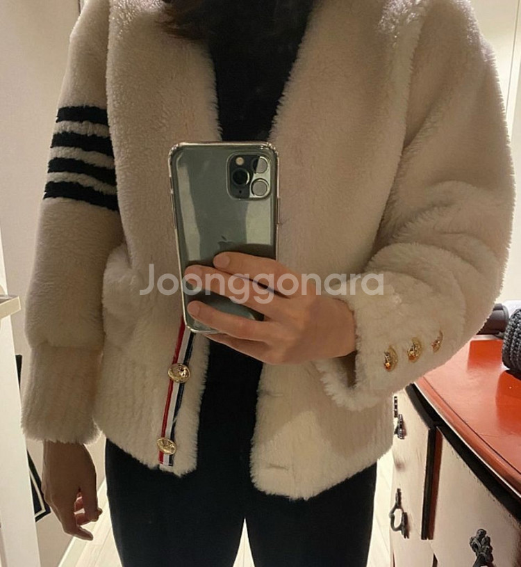 톰브라운 무스탕 시어링 자켓--1