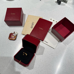 까르띠에 러브링 클래식 옐로우 골드 55호(15호) 판매합니다.
