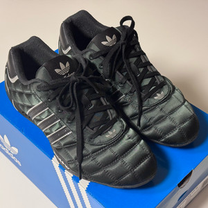 [235] 아디다스 아디레이서 로우 블랙 실버 메탈릭