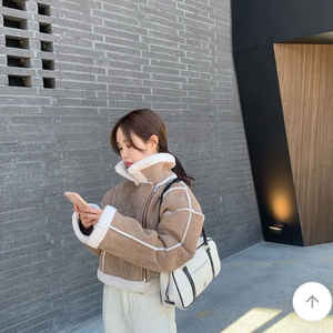 러빈위드 스웨이드 양털 무스탕