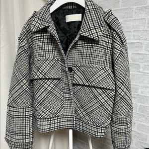 숏자켓 모직코트 숏코트 컨디션굿 체크점퍼