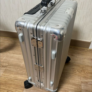 리모와 캐리어 클래식 캐빈 S 기내용(Rimowa 리모아)