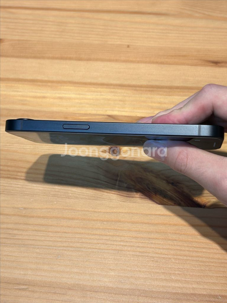 아이폰 16e 128 배터리 100 새상품 컨디션+정품케이스--3