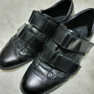 구찌(레더)벨크로 남성스니커즈40(정품)