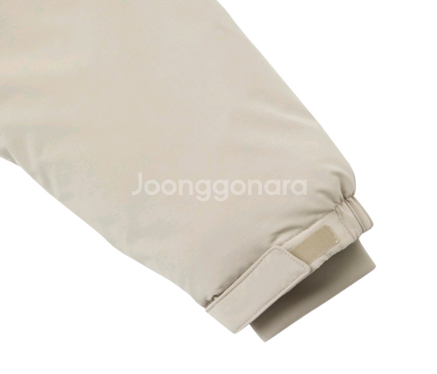 새상품) 공용 널디 리얼퍼 미드 다운자켓 베이지--4