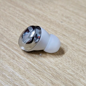 갤럭시 버즈프로 팬텀실버 왼쪽 SM-R190