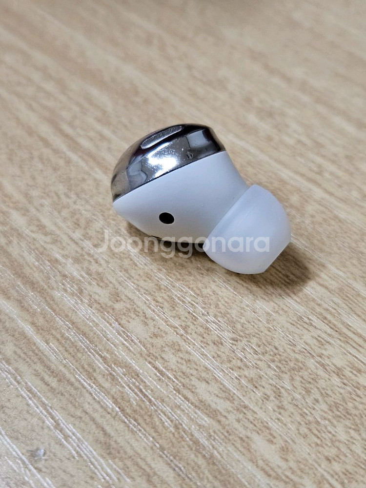 갤럭시 버즈프로 팬텀실버 오른쪽 SM-R190--2