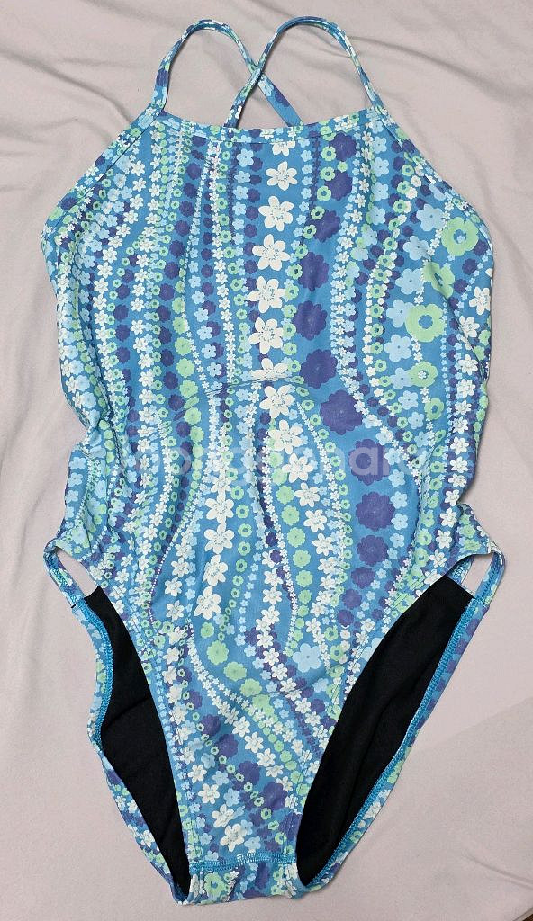 펑키타 체크인 타이 우8 + 졸린 세비 개빈 28--2