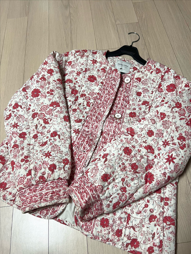 써스데이아일랜드 플라워 누빔 퀼팅 자켓 순면 코튼 점퍼 가디건 꽃무늬--5