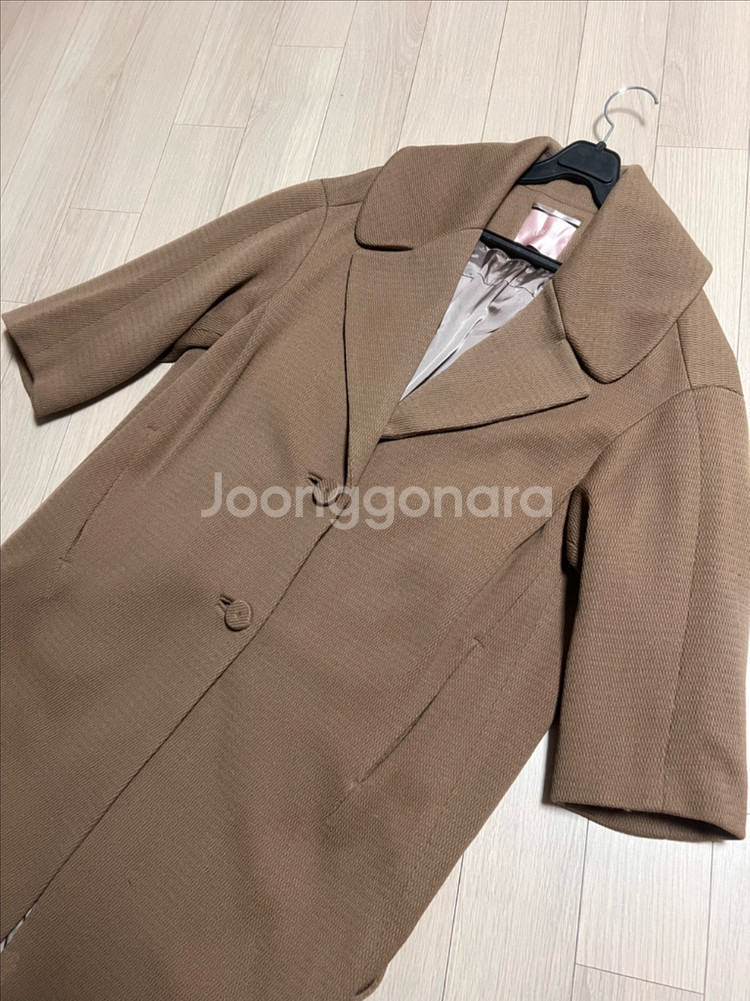 르베이지 LEBEIGE 울100% 와이드 빅카라 롱자켓 코트 카멜 베이지--11