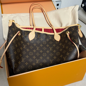 루이비통 네버풀 반둘리에 인사이드 아웃 mm사이즈