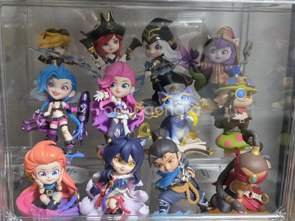 투명 아크릴 케이스 쇼케이스 피규어 장식장--2