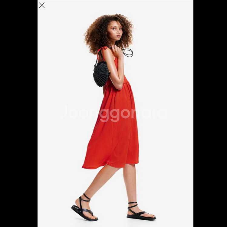 h&m 에이치앤엠 타이 스트랩 스모킹 디테일 원피스--7