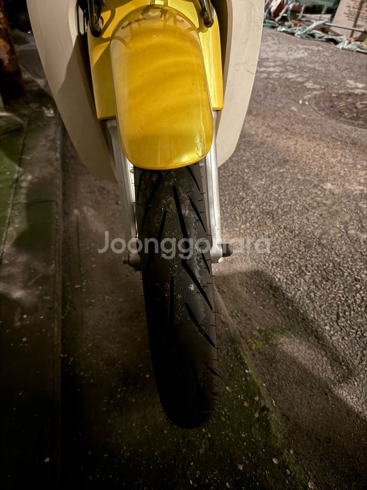 슈퍼커브 110 옐로우 19년식--3