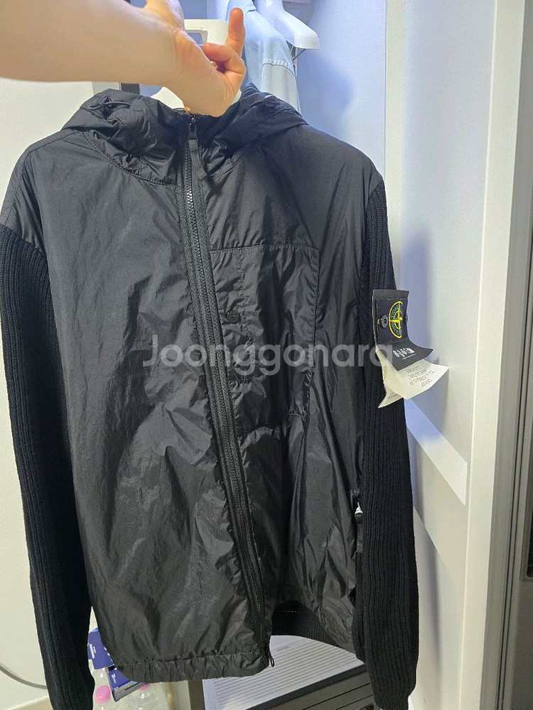 [L] 스톤아일랜드 크링클랩스 니트패딩--3