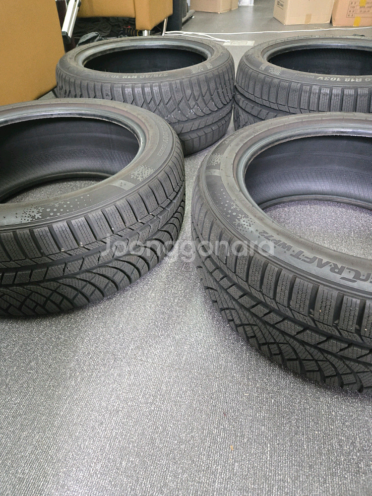 520i G30 윈터타이어 금호윈터크래프트 4본--2