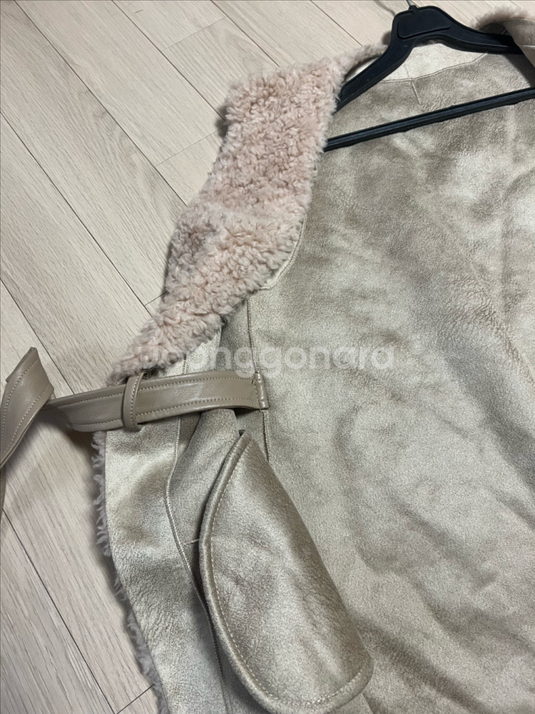 리얼 양모100% 무스탕 조끼 베스트 벨트 퍼 자켓 뽀글이 양털 램스울--4