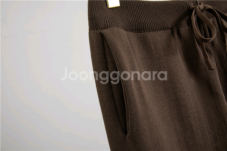 새상품 고퀄 자수 니트 수입의류 투피스 세트--6