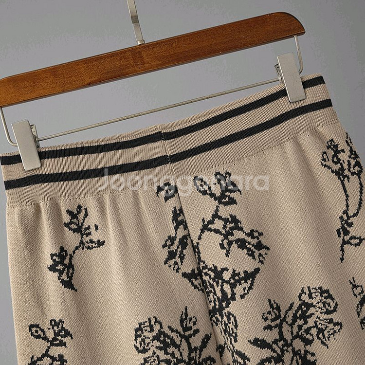 새상품 고퀄 자수 니트 수입의류 투피스 세트--9