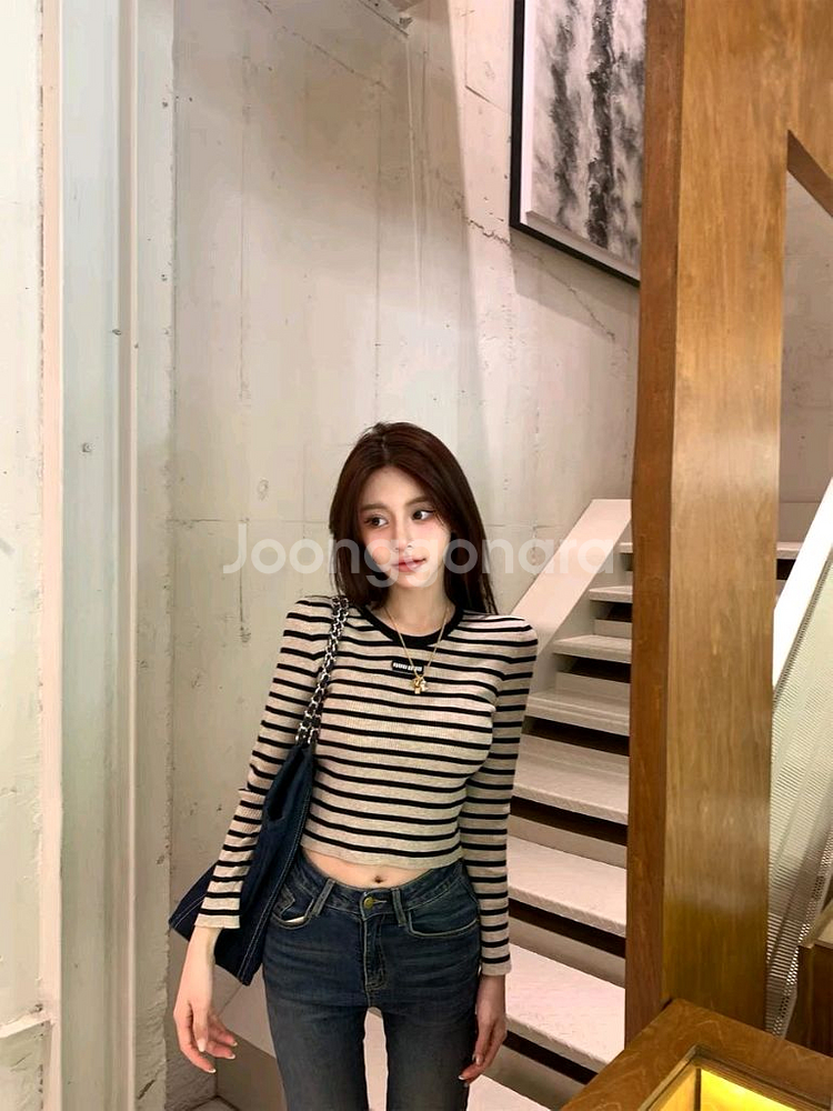 엠유 단가라 니트 긴팔티셔츠 수입의류--0